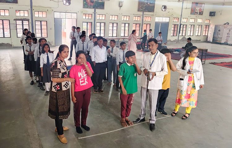 Free School Eye Screening Camp by Lions Club Kohinoor